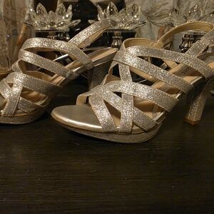 Naturalizer Gold Glitter Strappy Heeled Sandals